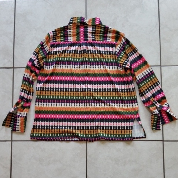 Vilagallo Geometric Patterned Shirt with Pink and Green Accents - Picture 2 of 4